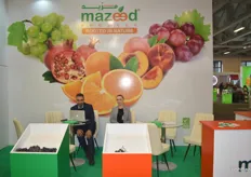 On the left is Mahmoud Hafex Khalil. He is a partner director at Mazeed Produce, in Egypt. They export grapes, citrus and pomegranates, as well as peaches.